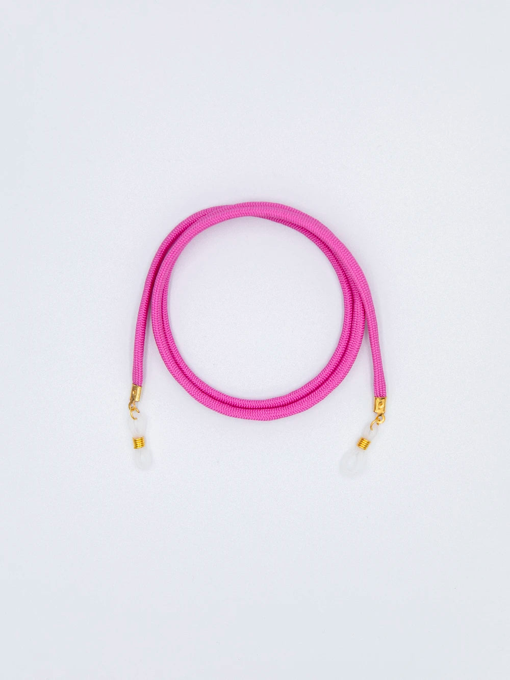 sportliches Brillenband aus pinker Paracord Kordel mit transparenten Brillengummis auf weissem Hintergrund